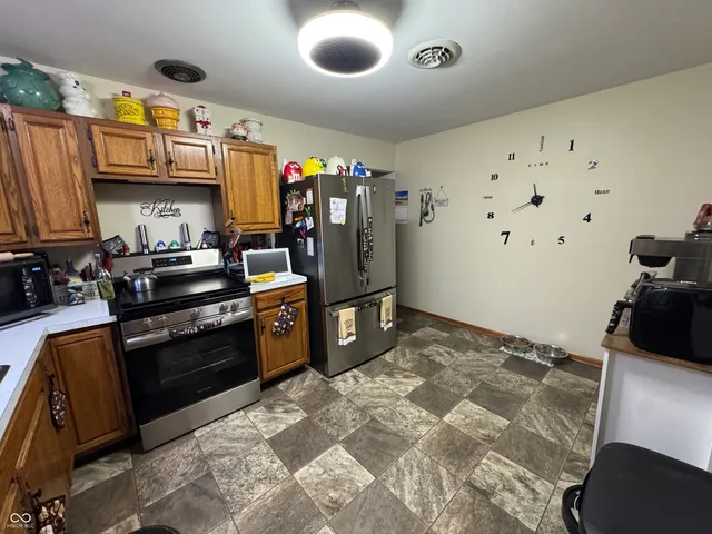 $179,800 | 1004 North Perkins Street, Rushville, IN 46173