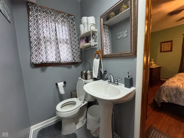 $179,800 | 1004 North Perkins Street, Rushville, IN 46173