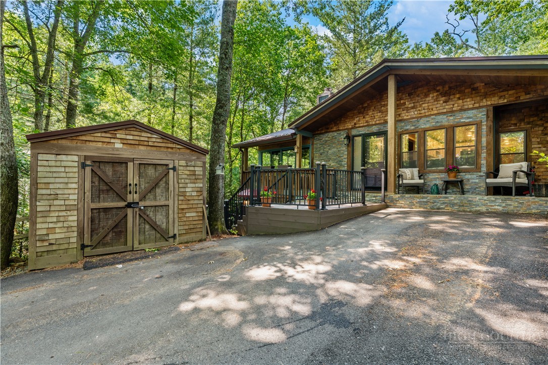 180 Longview Road Newland, NC 28657 - Photo 34 of 49