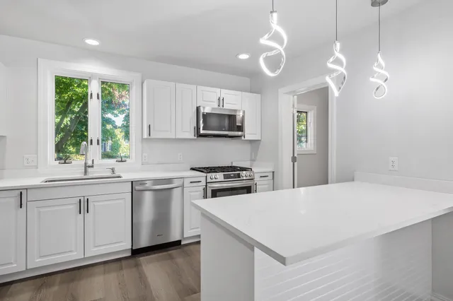 $259,900 | 1942 North 12th Street, Sheboygan, WI 53081