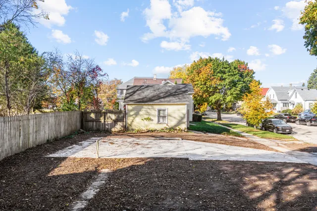 $259,900 | 1942 North 12th Street, Sheboygan, WI 53081