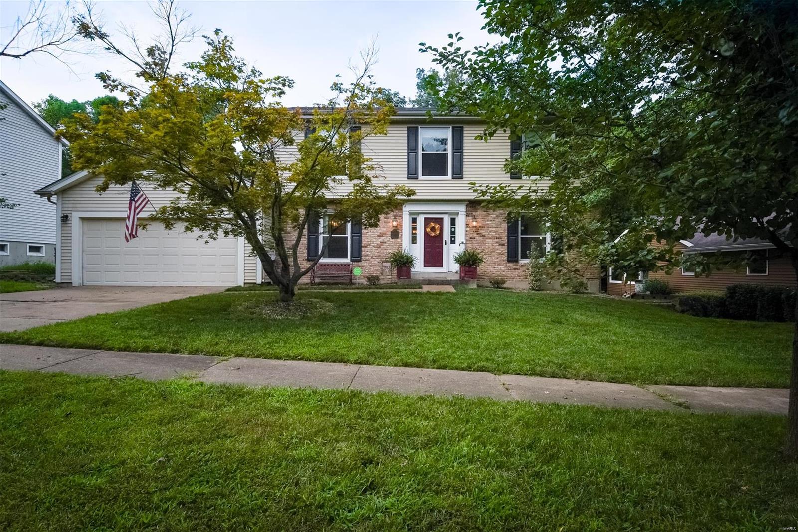3627 Falcon Ridge Court St. Louis, MO 63129 - Photo 1 of 21 Gallery Image 1