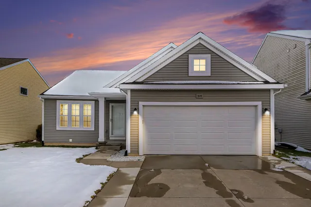 $305,000 | 1545 Notley Field Lane, Vicksburg, MI 49097