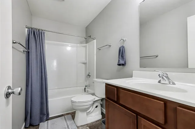 $305,000 | 1545 Notley Field Lane, Vicksburg, MI 49097