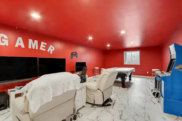 $305,000 | 1545 Notley Field Lane, Vicksburg, MI 49097