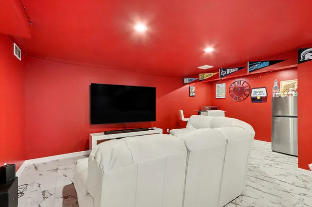 $305,000 | 1545 Notley Field Lane, Vicksburg, MI 49097