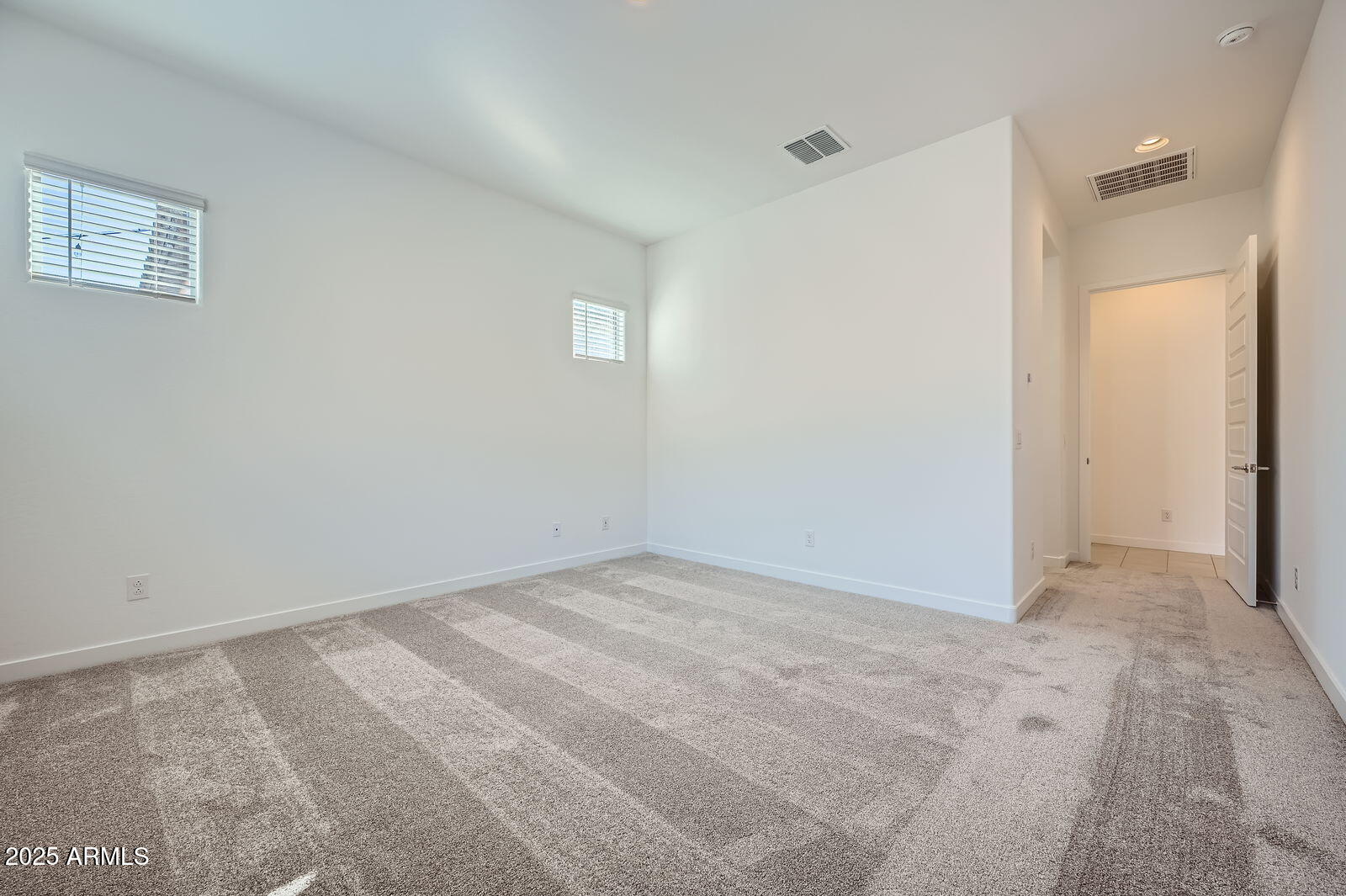 3252 West Peak View Road Phoenix, AZ 85083 - Photo 8 of 23 Owner's Suite