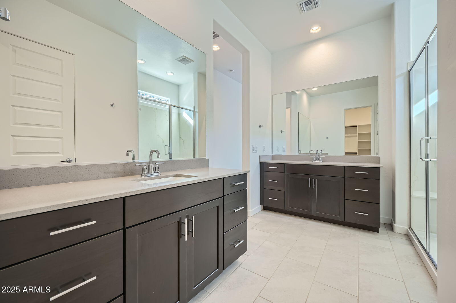 3252 West Peak View Road Phoenix, AZ 85083 - Photo 9 of 23 Owner's Bath