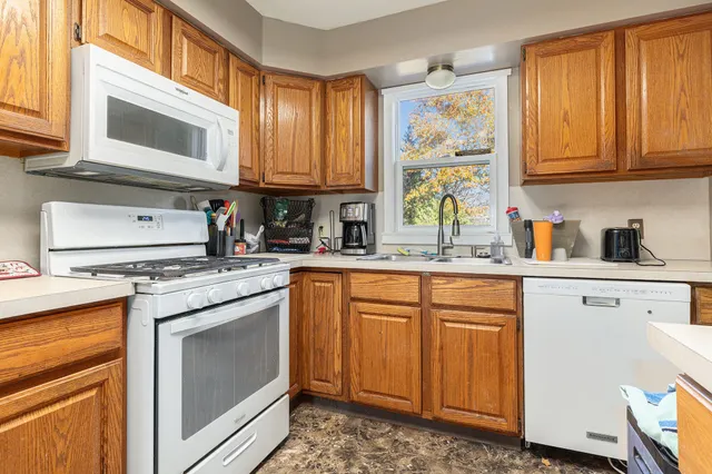 $389,900 | 6540 Kingtree Drive Southwest, Byron Center, MI 49315