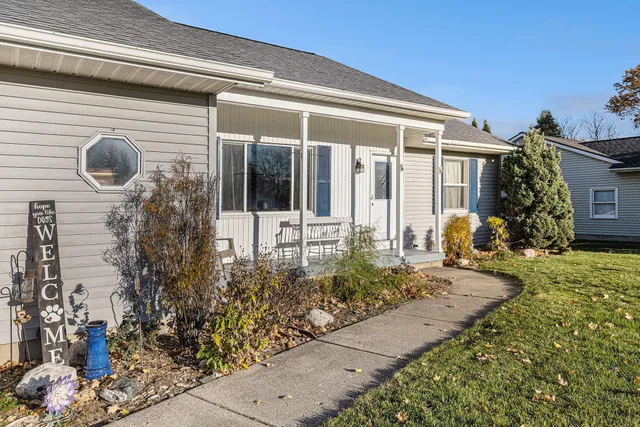 $389,900 | 6540 Kingtree Drive Southwest, Byron Center, MI 49315