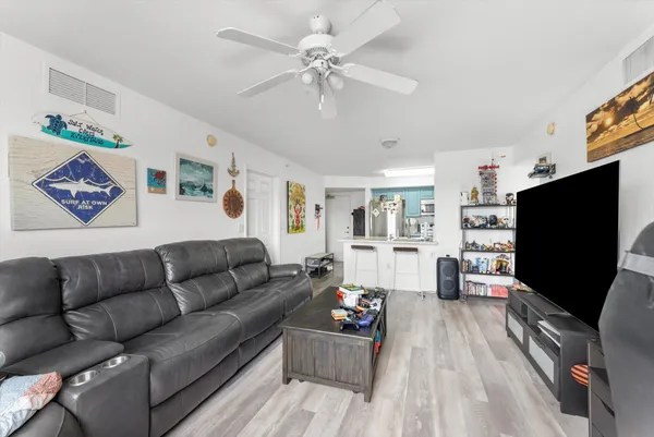 $215,000 | 6769 Heritage Grande, Unit 2303, Boynton Beach, FL 33437
