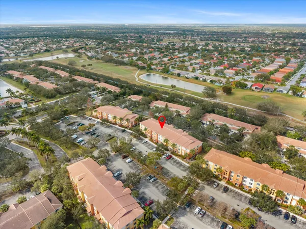 $215,000 | 6769 Heritage Grande, Unit 2303, Boynton Beach, FL 33437