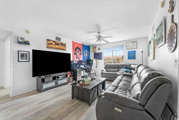 $215,000 | 6769 Heritage Grande, Unit 2303, Boynton Beach, FL 33437