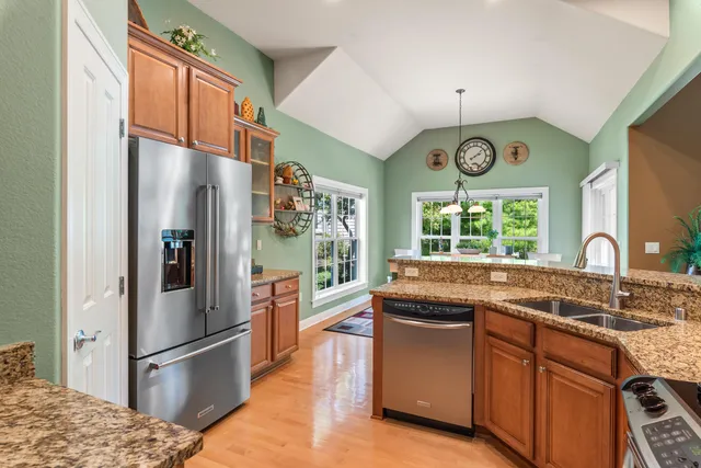 $534,000 | 420 Cobblestone Court, Slinger, WI 53086