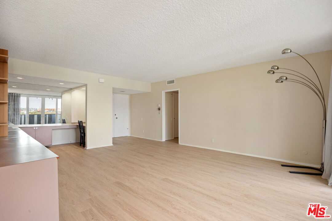 1025 North Kings Road, Unit 313 West Hollywood, CA 90069 - Photo 8 of 18 wooden floor in a room