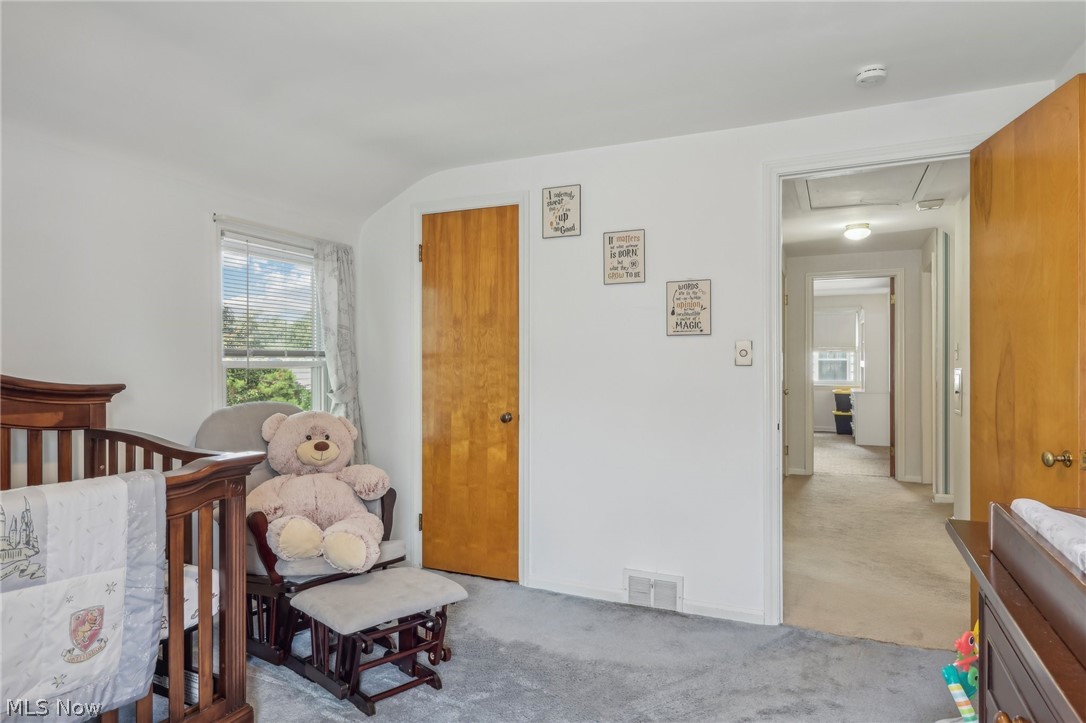1160 Ford Road Cleveland, OH 44124 - Photo 23 of 38