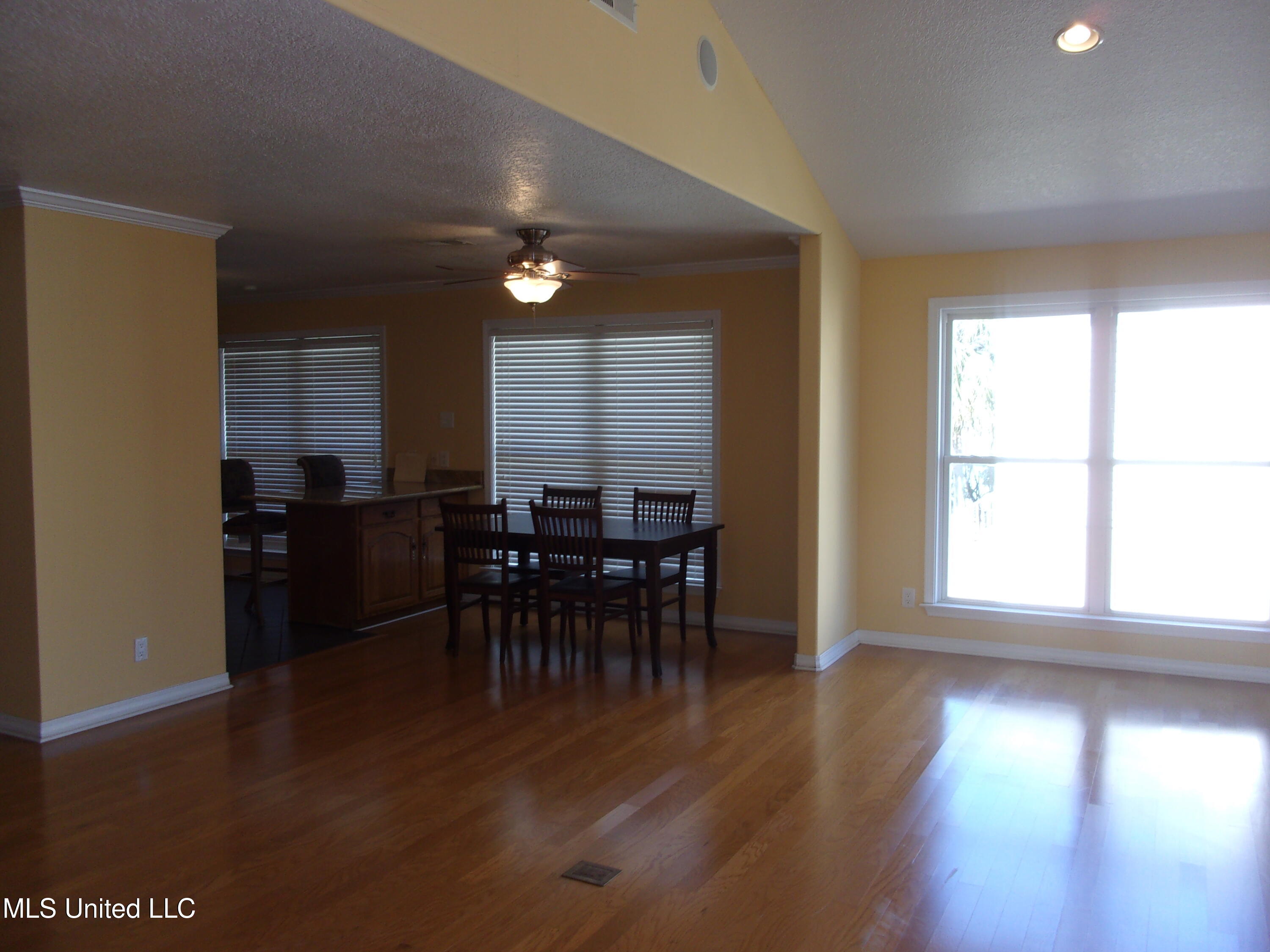 3495 Wells Ferry Cove Biloxi, MS 39532 - Photo 11 of 29 100_0370