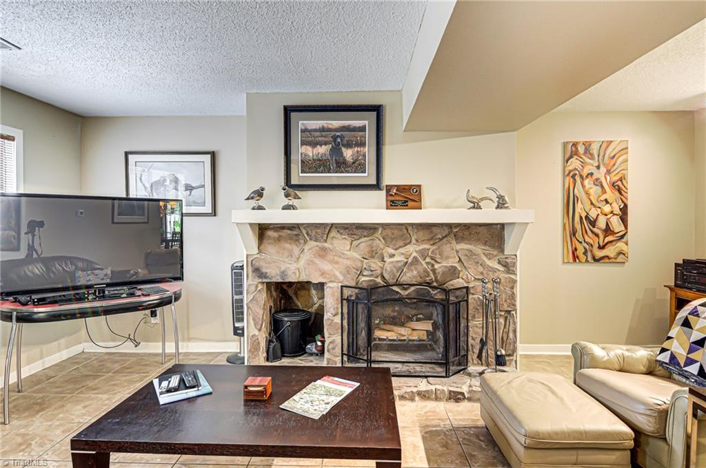The wood-burning fireplace gives a cozy ambiance!