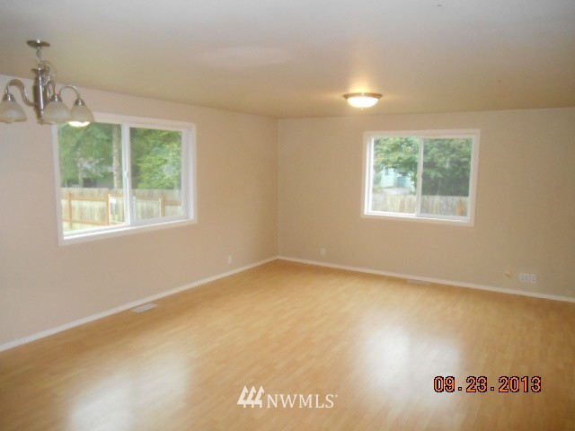 7111 Carson Road Everett, WA 98203 - Photo 5 of 7