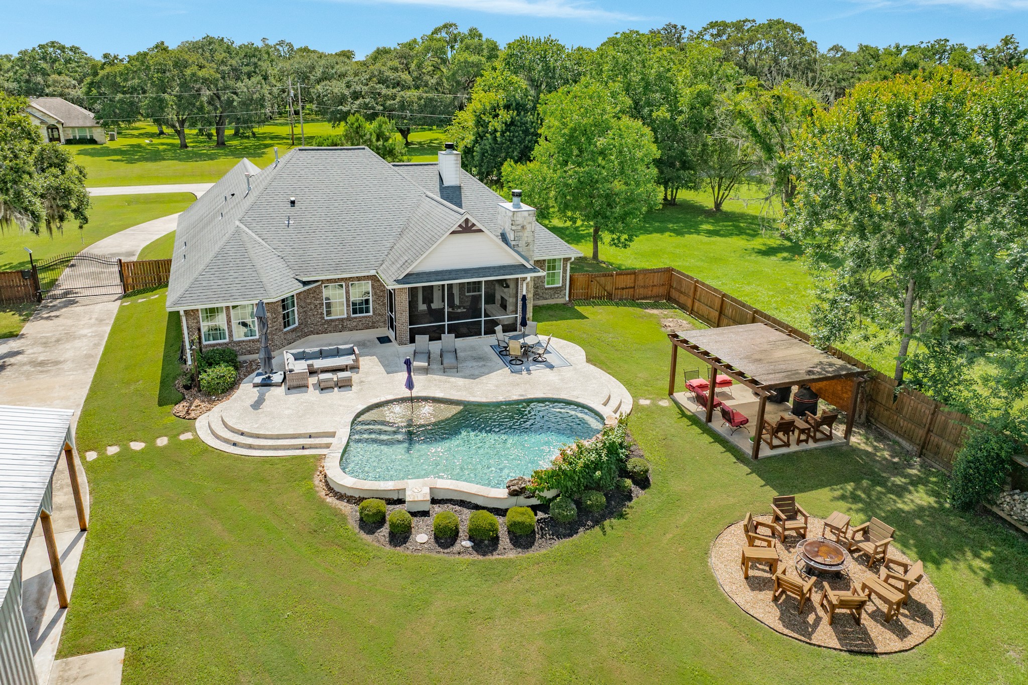 1208 Bronco Trail Angleton, TX 77515 - Photo 2 of 46