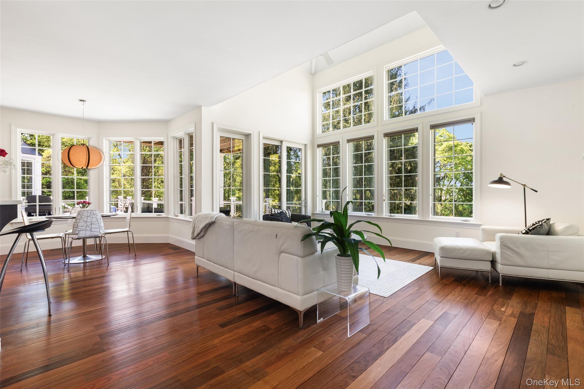 1320 Albany Post Road Croton-on-Hudson, NY 10520 - Photo 12 of 40