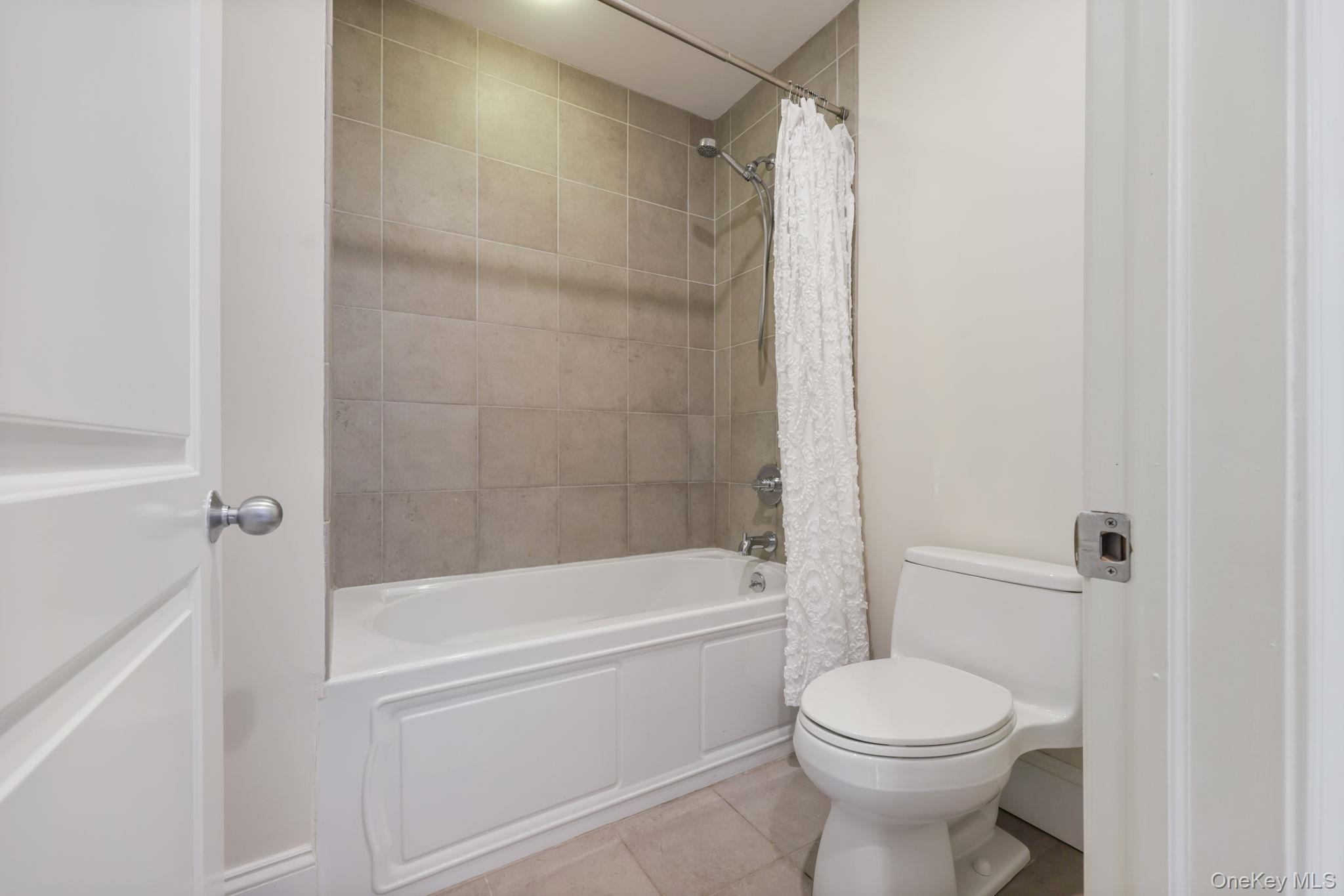 1320 Albany Post Road Croton-on-Hudson, NY 10520 - Photo 29 of 40 Shower/tub, with door to close