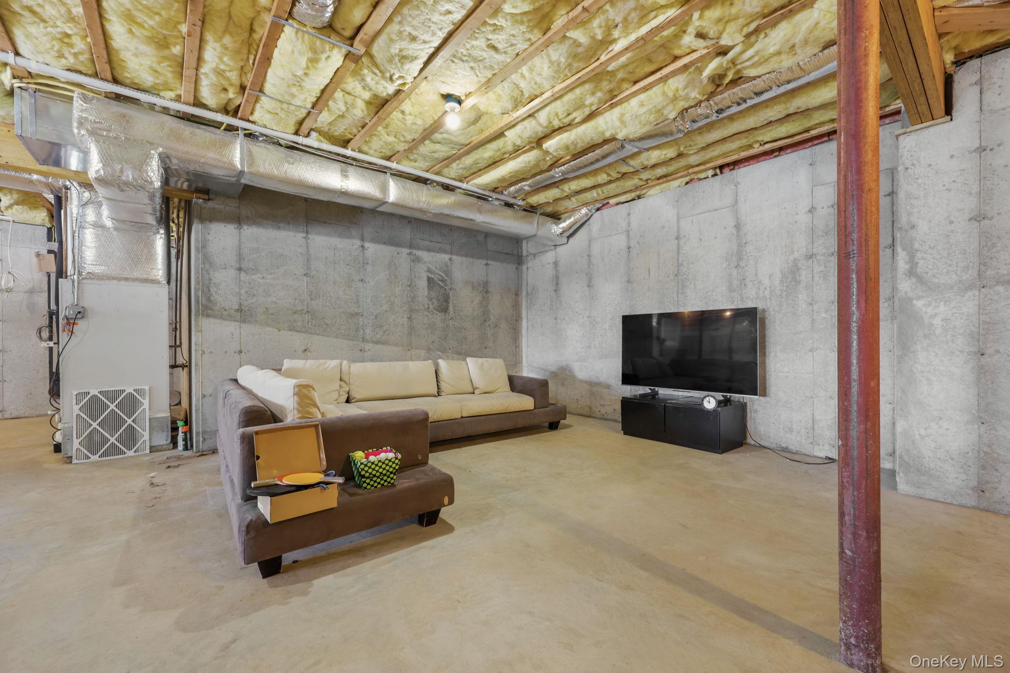 1320 Albany Post Road Croton-on-Hudson, NY 10520 - Photo 39 of 49