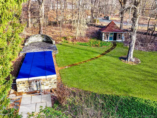$2,249,000 | 1320 Albany Post Road, Croton-on-Hudson, NY 10520