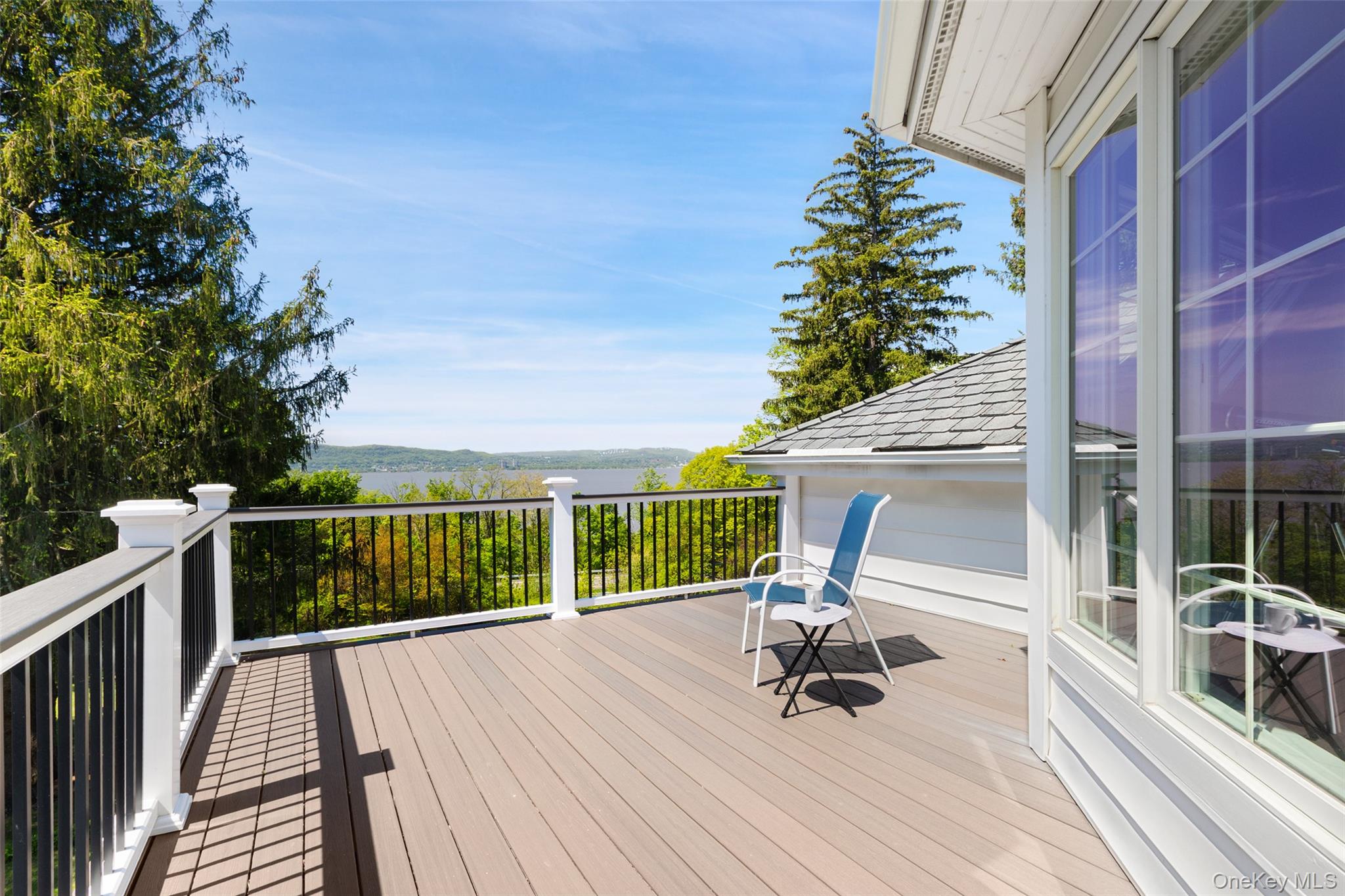 1320 Albany Post Road Croton-on-Hudson, NY 10520 - Photo 5 of 40