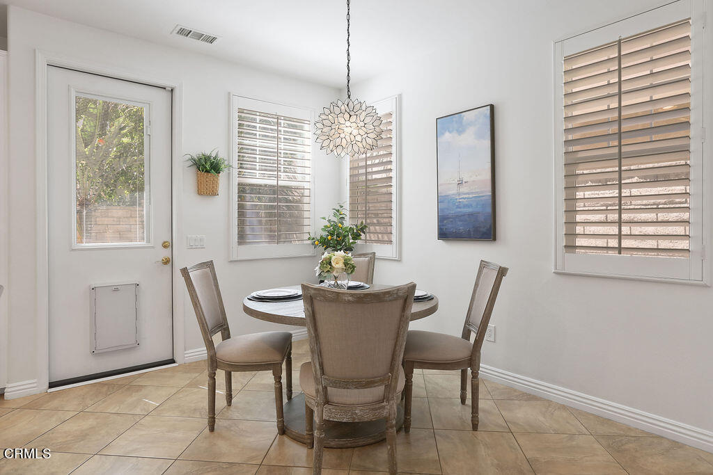 511 Spring Park Road Camarillo, CA 93012 - Photo 21 of 57 511SpringPark_August03,2023_0023