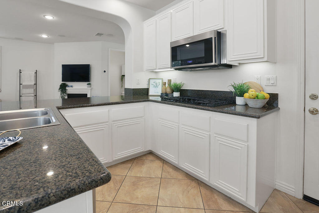 511 Spring Park Road Camarillo, CA 93012 - Photo 24 of 57 511SpringPark_August03,2023_0026