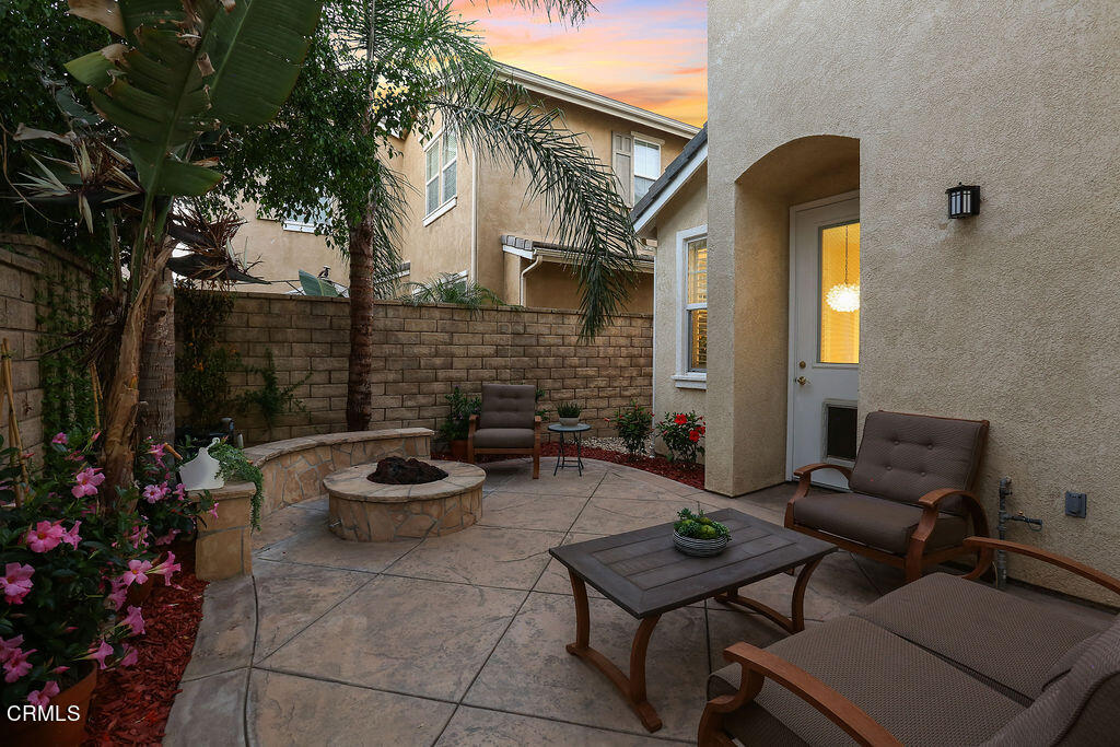 511 Spring Park Road Camarillo, CA 93012 - Photo 3 of 57 511SpringParkTwilight_August03,2023_0006
