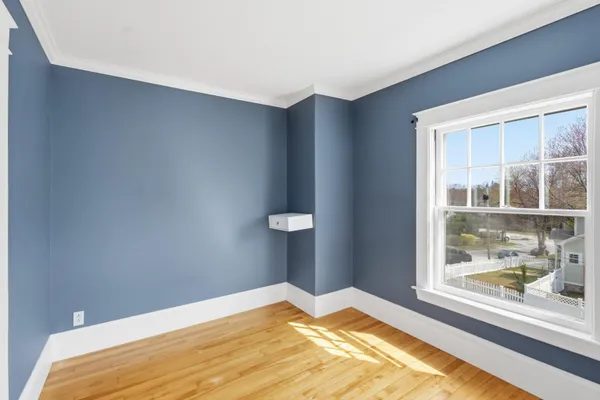 $649,900 | 198 Linden Street, Manchester, NH 03104