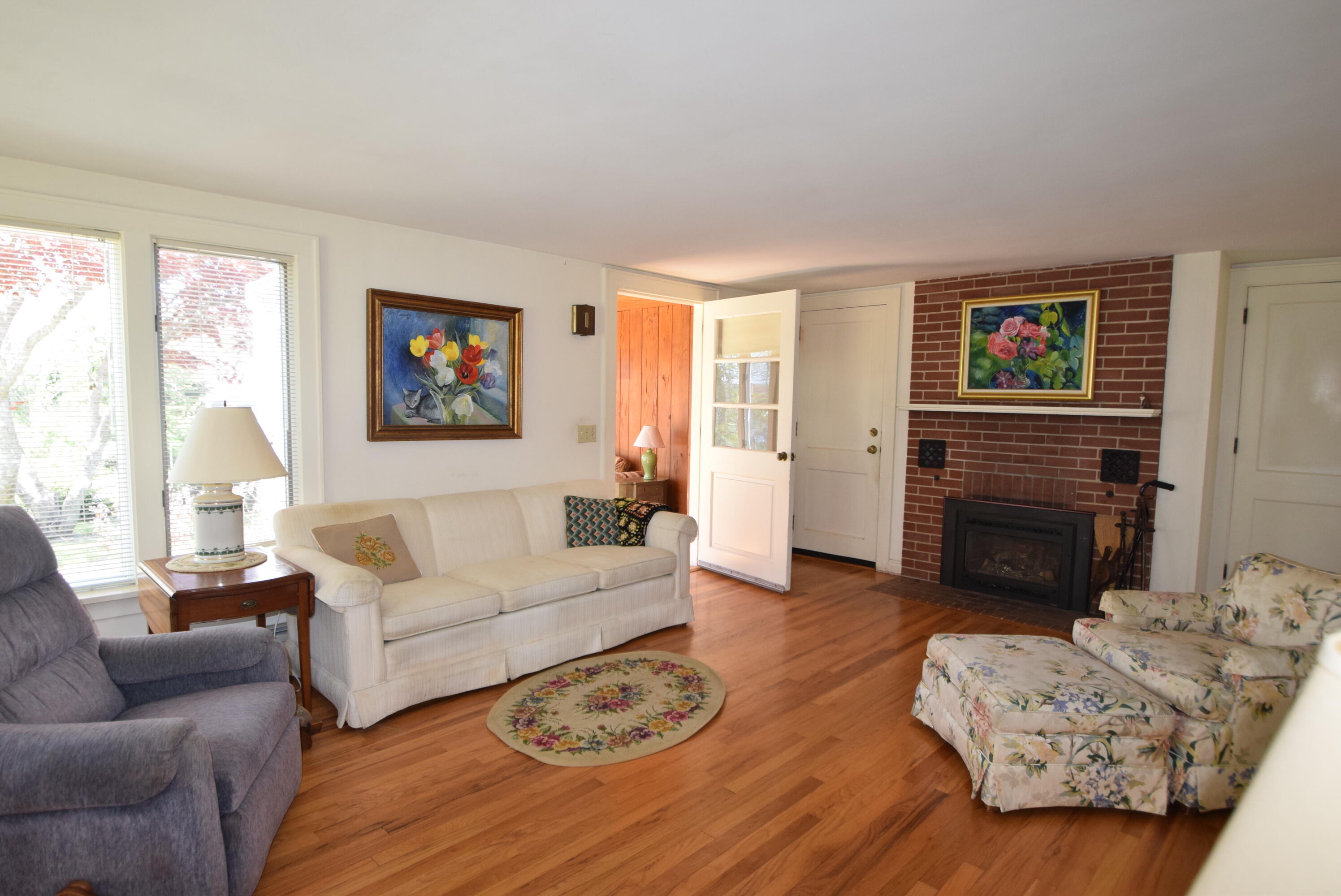 260 Mill Road Eastham, MA 02642 - Photo 5 of 16 260Mill LR2