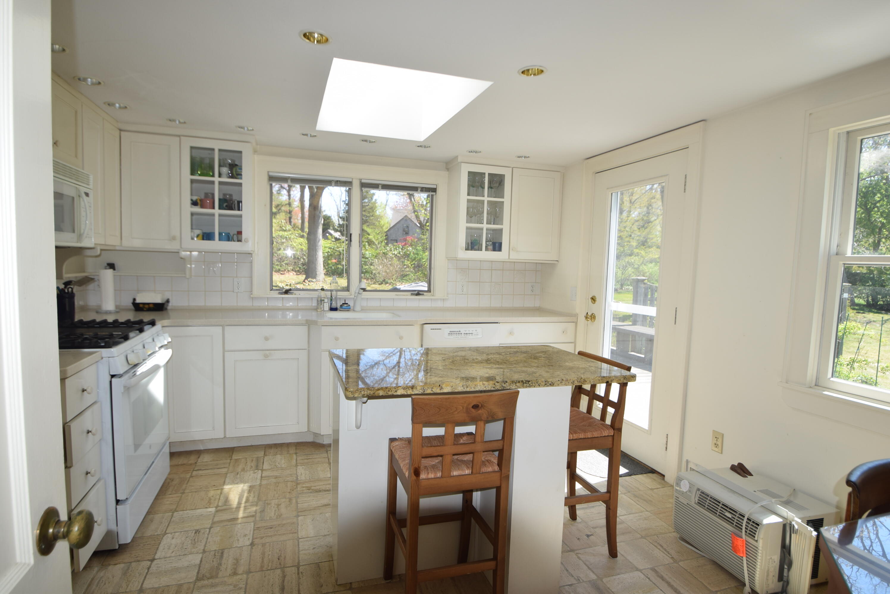 260 Mill Road Eastham, MA 02642 - Photo 9 of 16 260Mill K