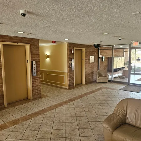$314,900 | 1717 West Crystal Lane, Unit 310, Mount Prospect, IL 60056