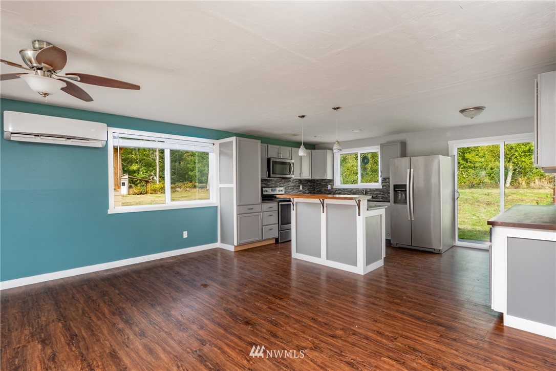 1485 Eagle Ridge Road Oak Harbor, WA 98277 - Photo 15 of 33 Gallery Image 15