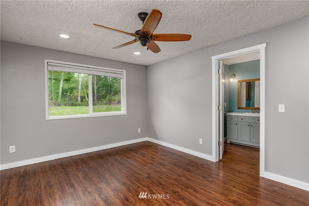 1485 Eagle Ridge Road Oak Harbor, WA 98277 - Photo 27 of 33 Gallery Image 27