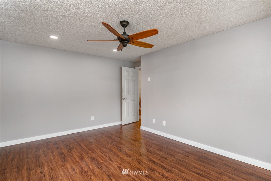 1485 Eagle Ridge Road Oak Harbor, WA 98277 - Photo 30 of 33 Gallery Image 30