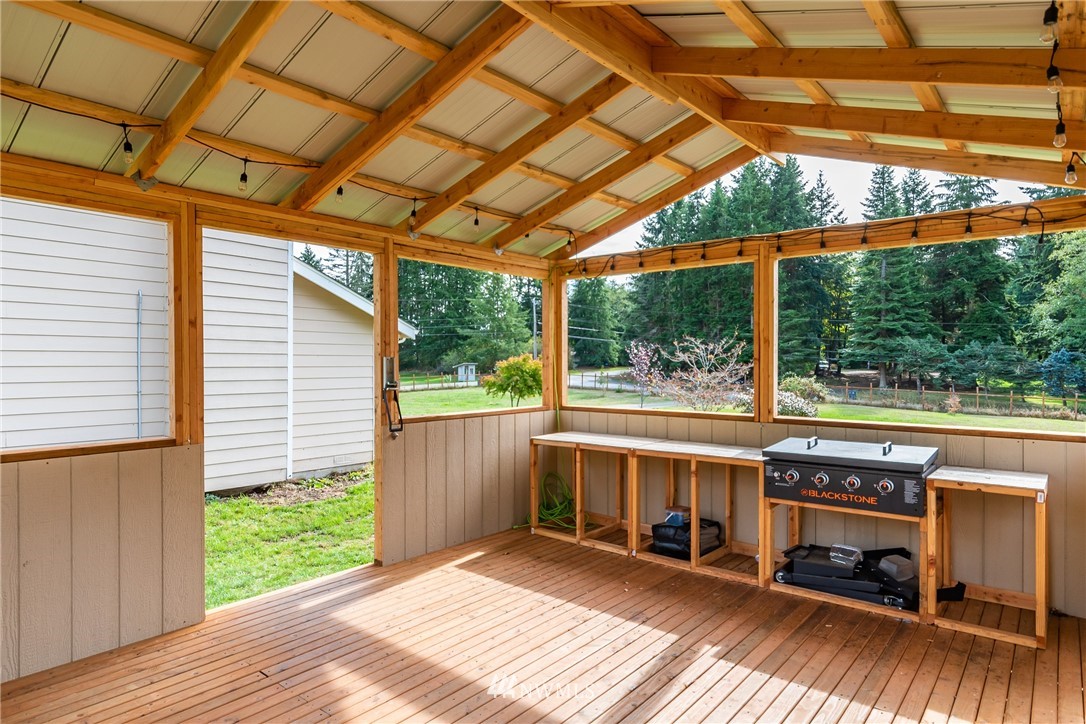 1485 Eagle Ridge Road Oak Harbor, WA 98277 - Photo 7 of 33 Gallery Image 7