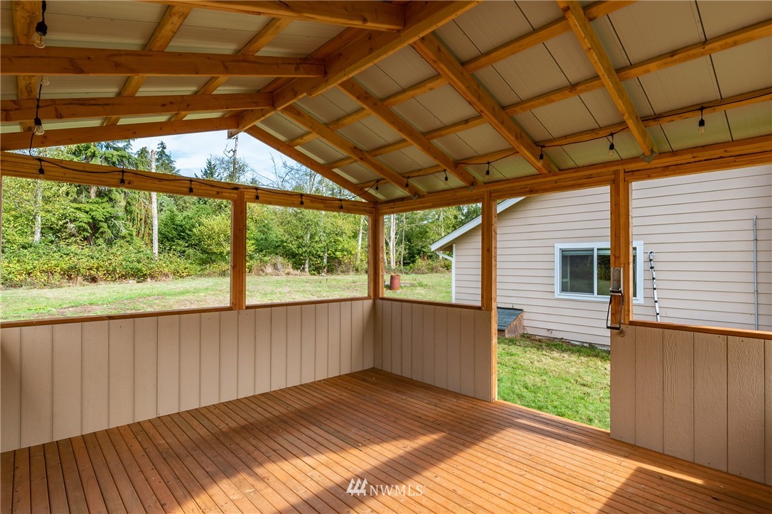 1485 Eagle Ridge Road Oak Harbor, WA 98277 - Photo 8 of 33 Gallery Image 8