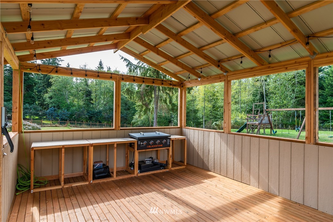 1485 Eagle Ridge Road Oak Harbor, WA 98277 - Photo 9 of 33 Gallery Image 9