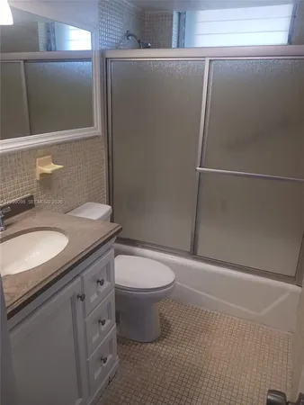 $1,550 | 2980 Point E Drive, Unit D407, Aventura, FL 33160