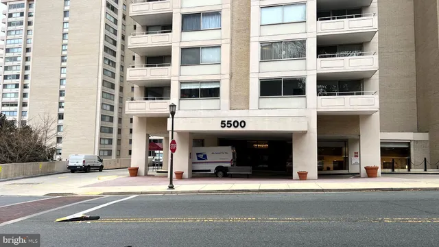 $1,650 | 5500 Friendship Boulevard, Unit 2124N, Chevy Chase, MD 20815