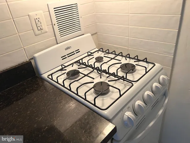 $1,650 | 5500 Friendship Boulevard, Unit 2124N, Chevy Chase, MD 20815