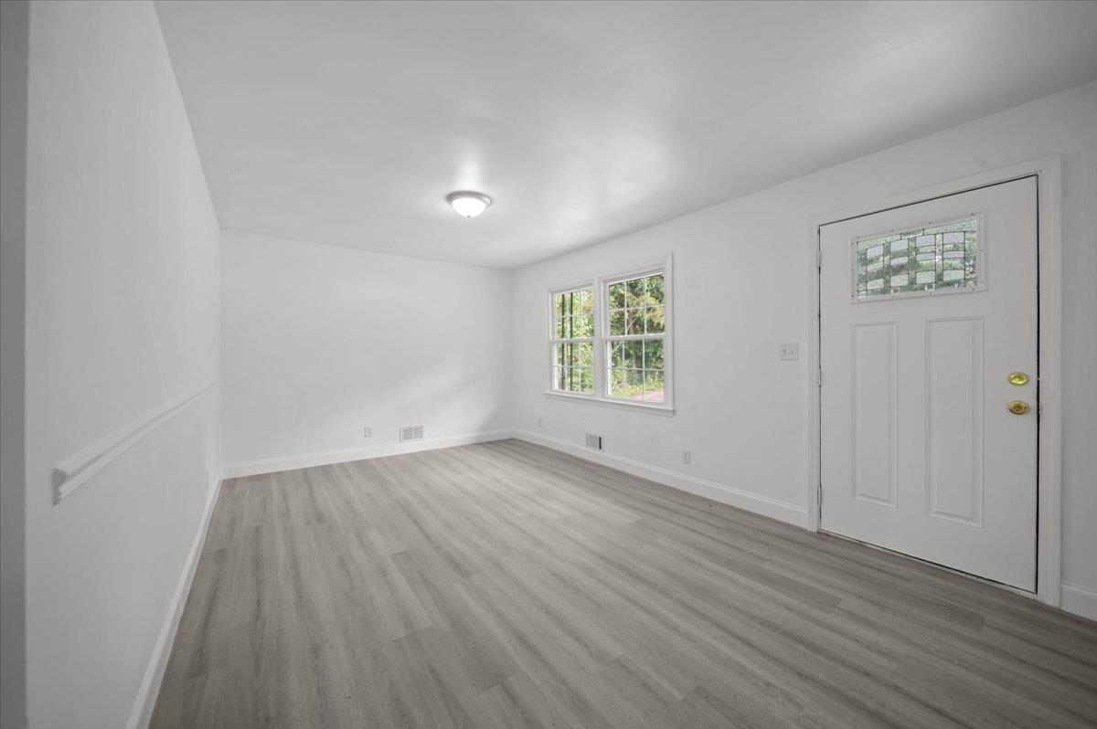 1082 Hamrick Street Gaffney, SC 29340 - Photo 8 of 35