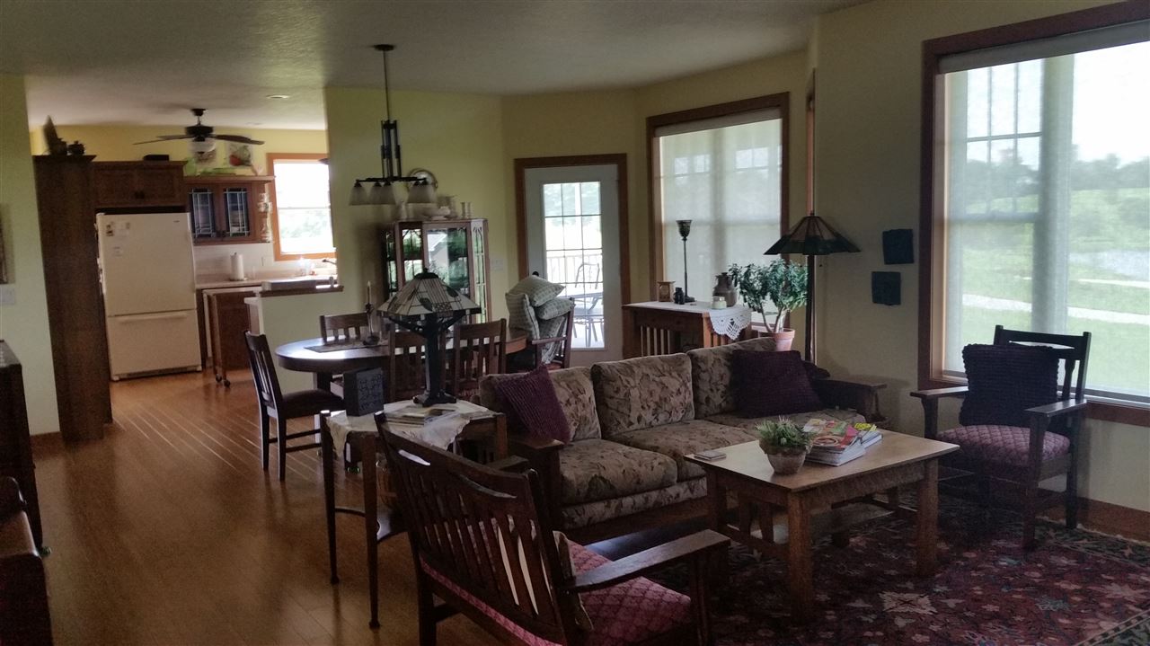 4916 Walnut Road Southwest Kalona, IA 52247 - Photo 10 of 19 Gallery Image 10