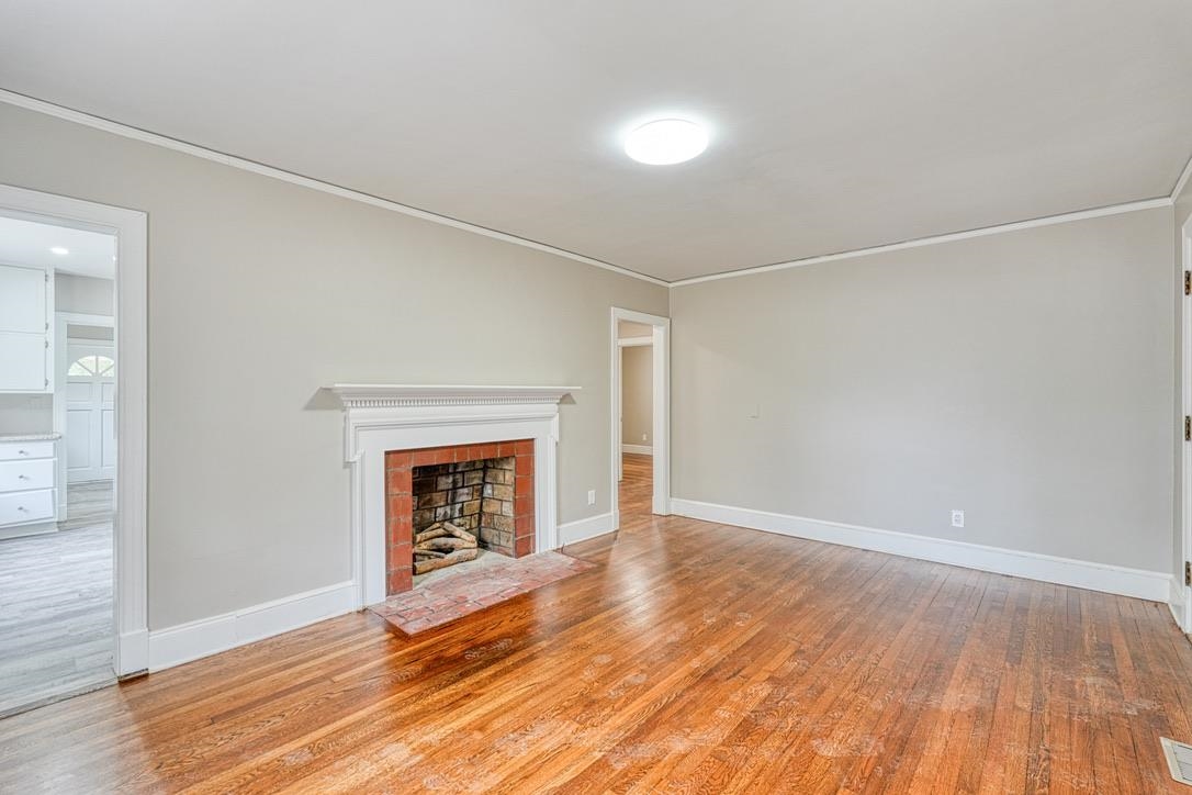 135 White Oak Road Spartanburg, SC 29301 - Photo 5 of 30