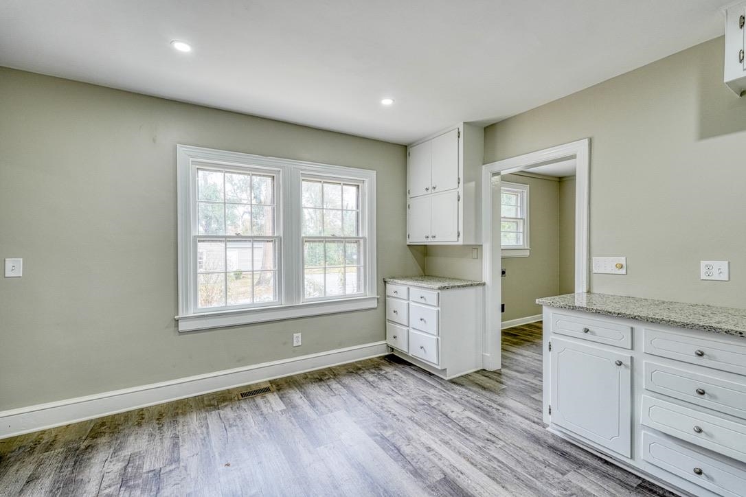 135 White Oak Road Spartanburg, SC 29301 - Photo 10 of 30