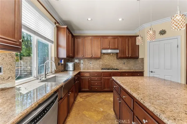 $1,059,000 | 17526 Dove Willow Street, Canyon Country, CA 91387